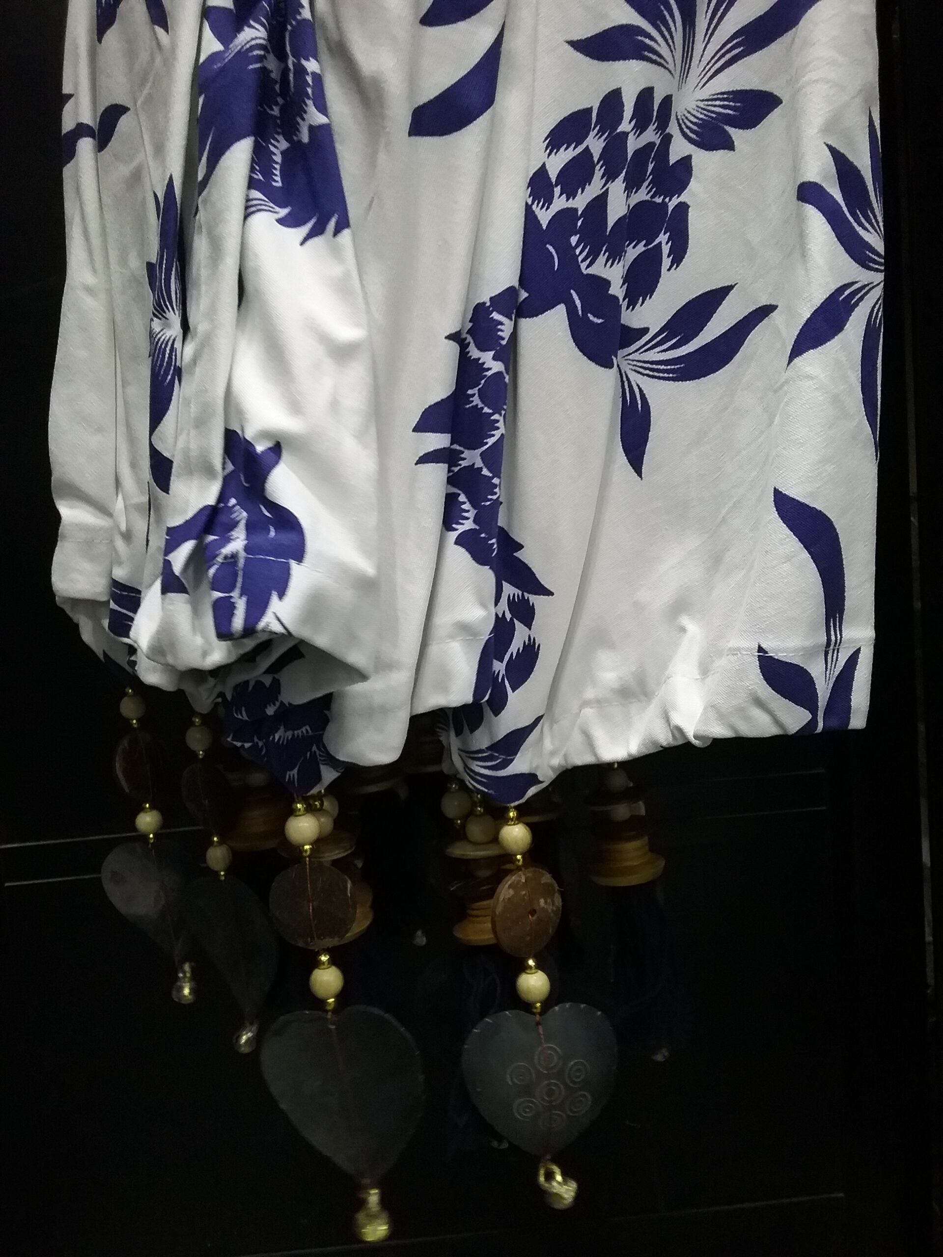 مظلة بالينية مطبوعة