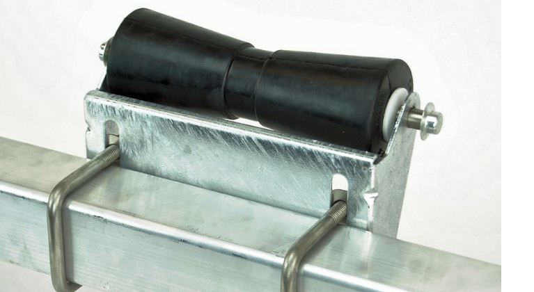 بكرة عارضة مطاطية للمقطورة باللون الأسود