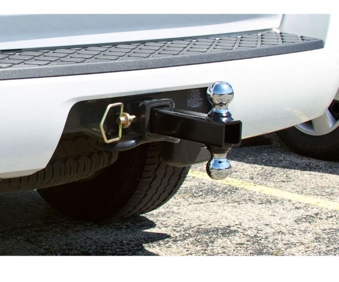 وصلة مقطورة مثبتة على كرة ثنائية الاتجاه