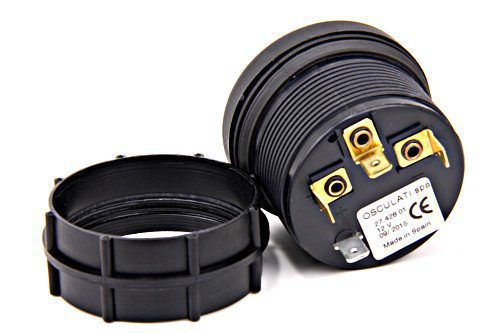 مقياس مستوى المياه باللون الأسود