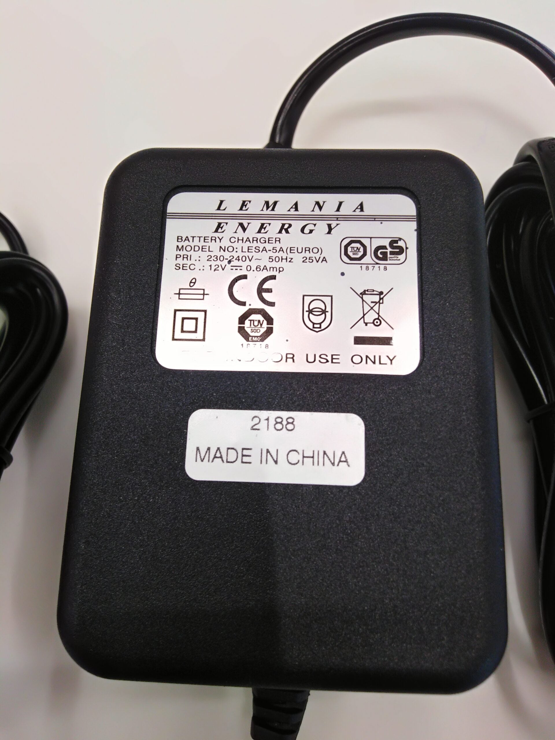 AUTOMATIC CHARGER LESA
