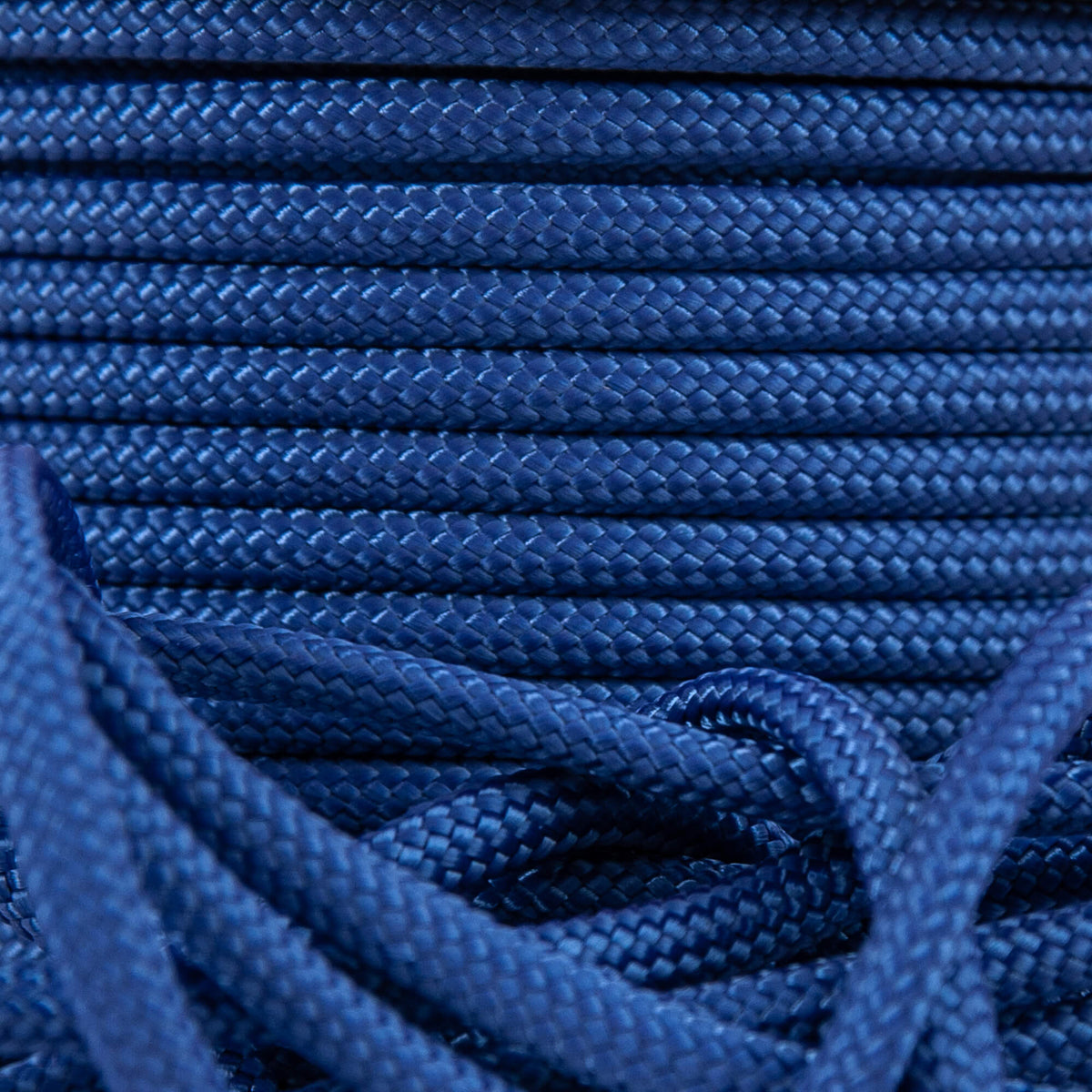 Detail of PolyRopes blue braided nylon paracord
